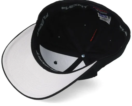 Clearance Iconic Arigato Black Flexfit -
