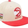 Online Mitchell & Ness Atlanta Hawks Team Cord Off White/Red Fitted - Beige