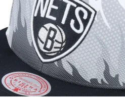 Snapback-Mitchell & Ness Brooklyn Nets Hot Fire Snapback - White