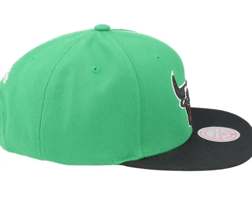 Sale Mitchell & Ness Chicago Bulls Core Basic /Black Snapback - Green