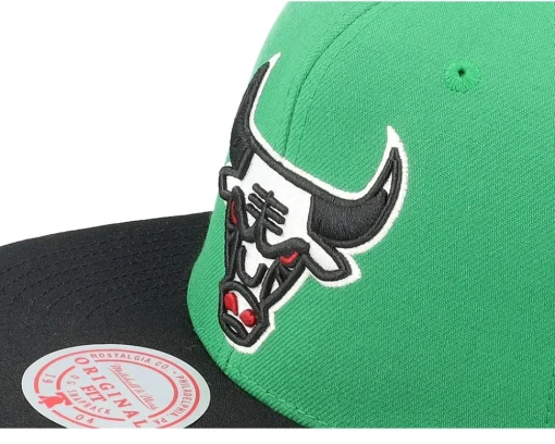 Sale Mitchell & Ness Chicago Bulls Core Basic /Black Snapback - Green