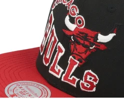 Snapback-Mitchell & Ness Chicago Bulls Crooked Path Snapback - Black