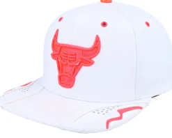 Adjustable-Mitchell & Ness Chicago Bulls Day 6 White/Lava Red Snapback -