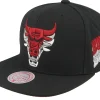 Snapback-Mitchell & Ness Chicago Bulls Drop It Black Snapback -
