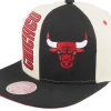 Snapback-Mitchell & Ness Chicago Bulls Pop Panel Off White/Black Snapback - Black, Beige