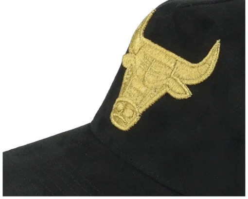 Trucker-Mitchell & Ness Chicago Bulls Suede Trucker - Black