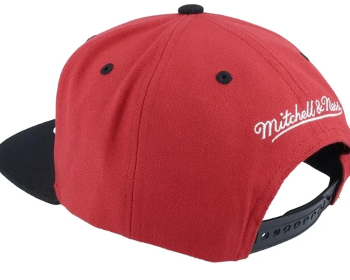 Snapback-Mitchell & Ness Chicago Bulls Transcript /Black Snapback - Red