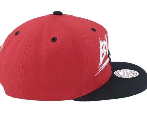 Snapback-Mitchell & Ness Chicago Bulls Transcript /Black Snapback - Red