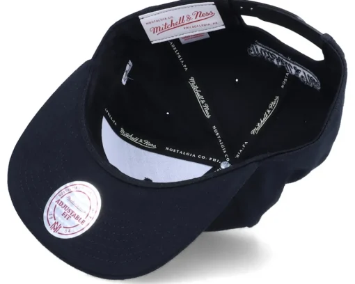 Snapback-Bearded Man Clean Script Black Snapback