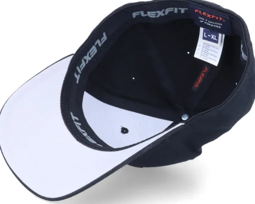 Best Critiql Hit Flaming D20 Patch Black Flexfit -