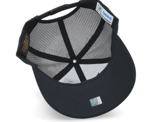 Trucker-The Smurfs Gnap Smurf Patch Black Trucker -