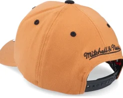 Adjustable-Mitchell & Ness Hatstore Exclusive x Chicago Bulls Camel Leather Logo -