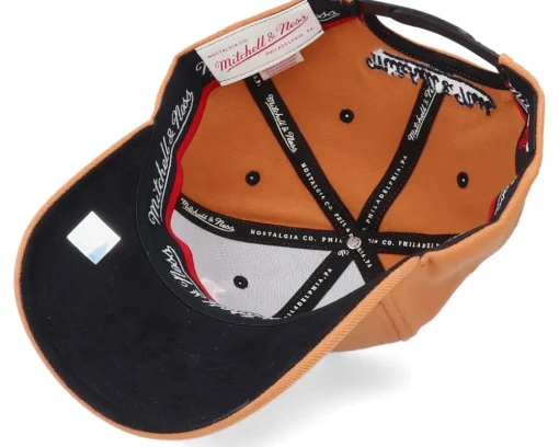 Adjustable-Mitchell & Ness Hatstore Exclusive x Chicago Bulls Camel Leather Logo -