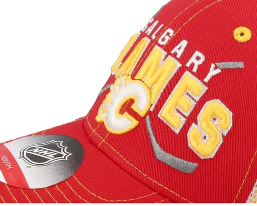 Trucker-Outerstuff Kids Calgary Flames Lockup Meshback Cap /White/Yellow Trucker - Red