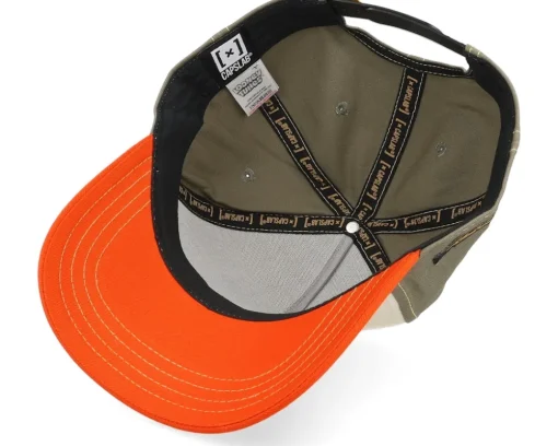 Trucker-Capslab Looney Tunes Daffy Duck Grey//Red A-Frame Trucker - Beige