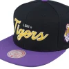 Snapback-Mitchell & Ness Louisiana State Tigers Team Script 2.0 Black Snapback -
