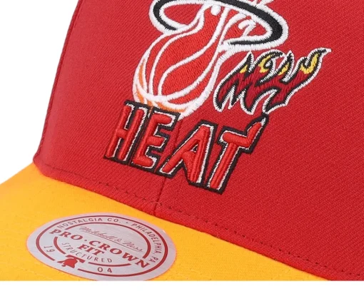 Adjustable-Mitchell & Ness Miami Heat All In 2.0 Pro /Yellow Adjustable - Red