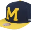 Snapback-Mitchell & Ness Michigan Wolverines Back In Action Blue/Yellow Snapback -