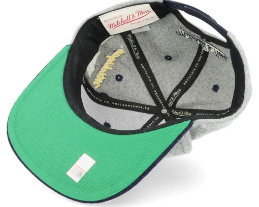 Outlet Mitchell & Ness Michigan Wolverines Melton Patch /Navy Snapback - Grey