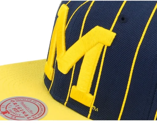 Snapback-Mitchell & Ness Michigan Wolverines Team Pin Navy/Yellow Snapback - Blue