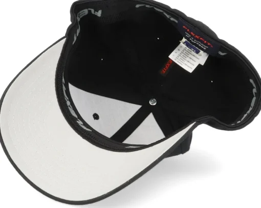 New Wild Spirit Mountain Compass Black Flexfit -