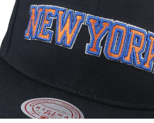 Outlet Mitchell & Ness New York Knicks Triple Play Snapback - Black