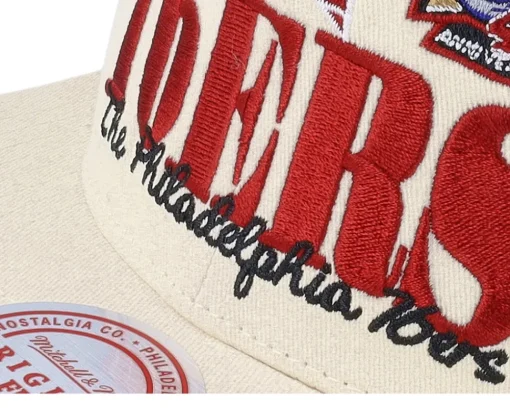 Snapback-Mitchell & Ness Philadelphia 76ers Reframe Retro Off Snapback - White