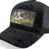 Trucker-Calza Pennello Playing Football Velvet A-Frame Trucker - Black