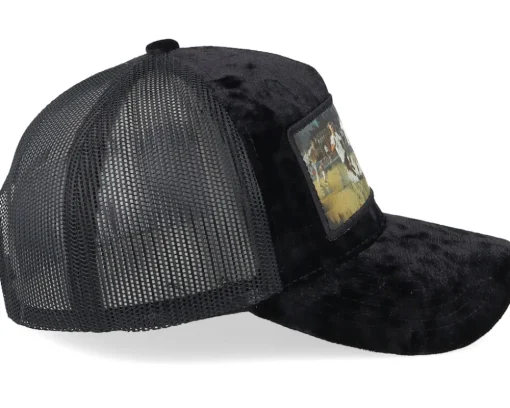 Trucker-Calza Pennello Playing Football Velvet A-Frame Trucker - Black