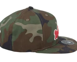 Snapback-Bearded Man Retro Logo Script Patch Camo Snapback -