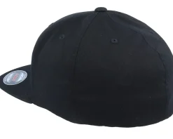 New Iconic Skull Crown Flat Brim Black Fitted -