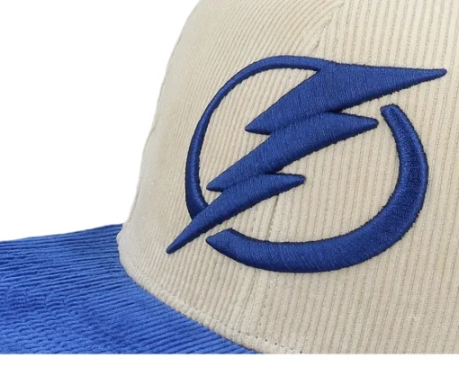 Fitted-Mitchell & Ness Tampa Bay Lightning Team Cord Off White/Blue Fitted - Beige
